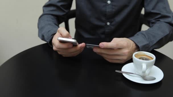 Caucasian Man Buying Internet Phone Credit Card — Stock Video