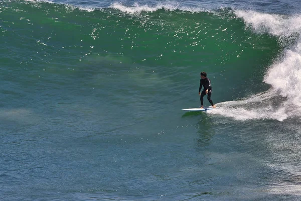 Surfing Big Summer Waves Big Dume California — Stok Foto
