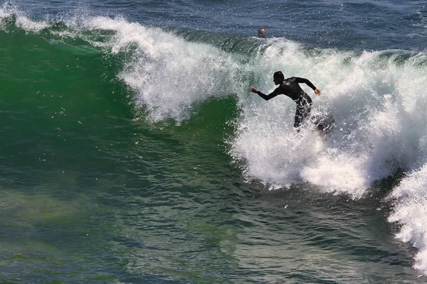 Surfing Big Summer Waves Big Dume California — Stock Photo, Image