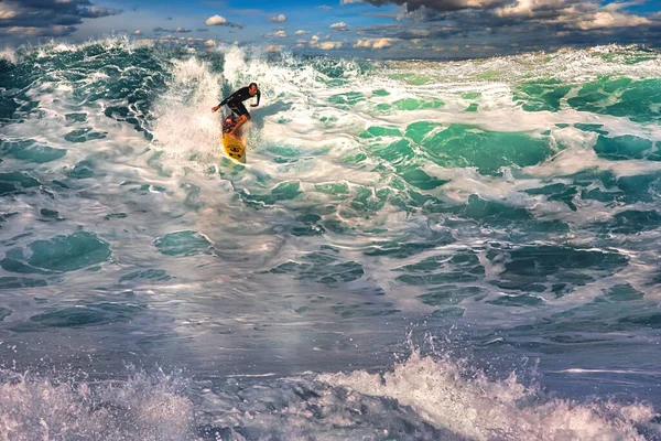 Surfando Ondas Gigantes Pipeline Costa Norte Oahu Havaí — Fotografia de Stock