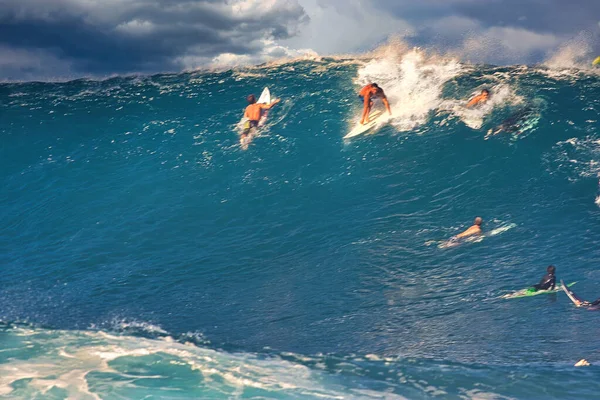 Oahu Hawaii Nin Kuzey Kıyısındaki Boru Hattı Nda Dev Dalgalarda — Stok fotoğraf