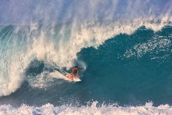 Surfando Ondas Gigantes Pipeline Costa Norte Oahu Havaí — Fotografia de Stock