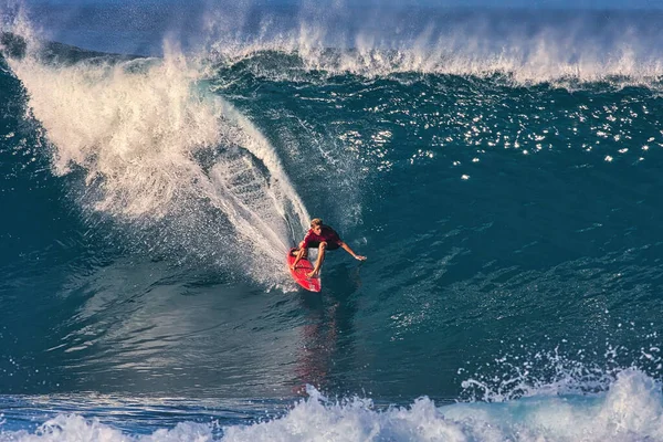 Surfing Gigantyczne Fale Rurociągu Północnym Brzegu Oahu Hawaje — Zdjęcie stockowe