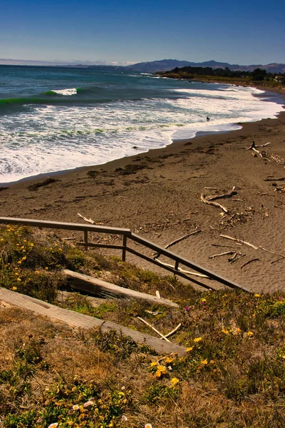 Kustlijn Verkennen Bij Moonstone Beach Cambria California — Stockfoto