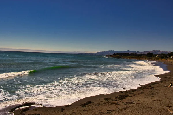 Explorando Costa Moonstone Beach Cambria Califórnia — Fotografia de Stock