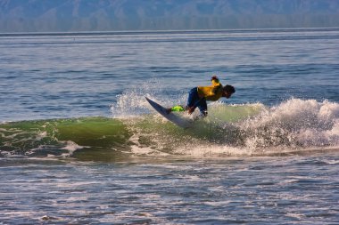 Rincon Klasik Sörf Yarışması 'nda sörf Rincon California 01-18-2014