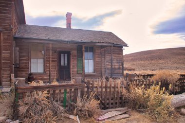 Sierra Dağlarındaki Bodie hayalet kasabası