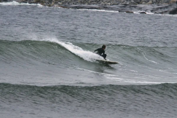 Surfing White Point Nova Scotia Canada — Fotografia de Stock