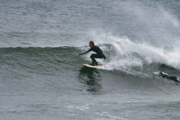 Surfing White Point Nova Scotia Canada — Φωτογραφία Αρχείου