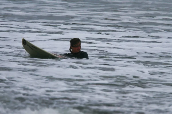 Surfing White Point Nova Scotia Canada — Fotografia de Stock