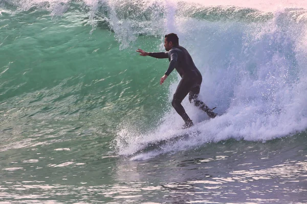 Surfing Winter Waves Rincon Point California 2021 — Φωτογραφία Αρχείου