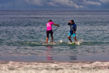 Sayulita Mexico 'da sörf yarışması