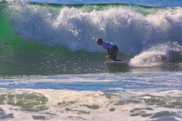 Surfing Στο Διαγωνισμό Rincon Classic Surfing — Φωτογραφία Αρχείου