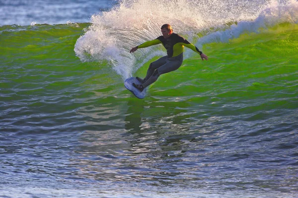 Surfing Στο Διαγωνισμό Rincon Classic Surfing 2011 — Φωτογραφία Αρχείου