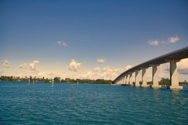 Big Sur sahil şeridi manzarası