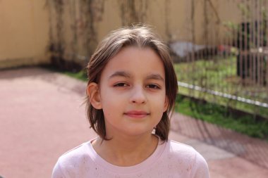 küçük kız portresi