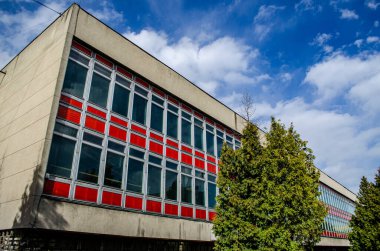 Sovyet modernizminin mimari tarzında yayınevi, Lviv, Ukrayna. 