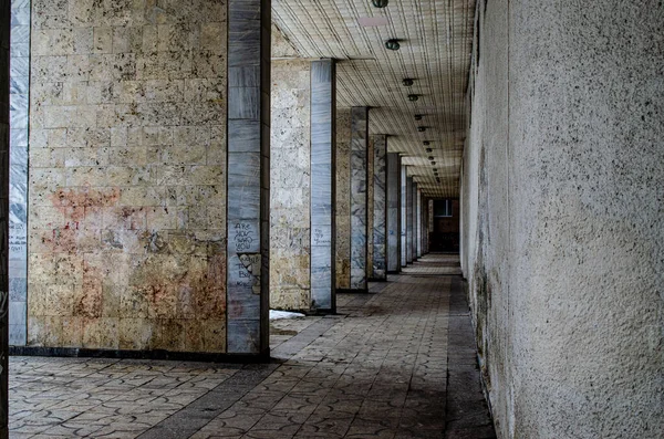 Sovyet modernizm mimarisinin kompozisyon görüşü, Ukrayna