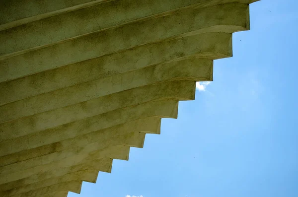 Sovyet modernizm mimarisinin kompozisyon görüşü, Ukrayna