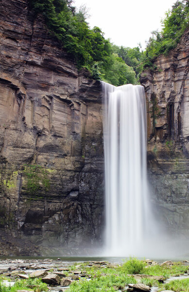 Тоганнок упал в парке имени Роберта Х. Тремана в штате Нью-Йорк в США
