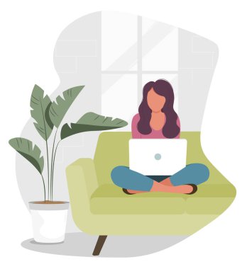 Kanepede otururken bilgisayarla çalışan bir kadının resmi. Evden çalışıyorum. Düz vektör illüstrasyonu