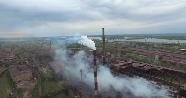 Old factory smoke stack — Stock Video