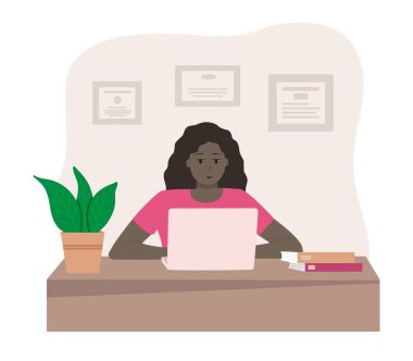 Kız evde ya da ofiste elinde dizüstü bilgisayarla oturuyor. Yanında bitki ve kitaplarla dolu bir tencere var. Sertifikalar duvarda asılı..