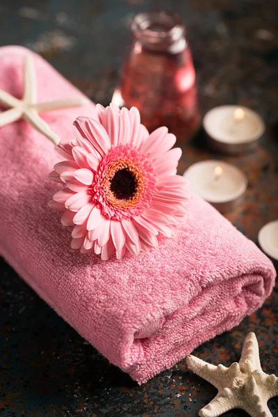 Spa stilleven met handdoek — Stockfoto