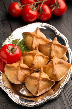Pişmiş samosa hamur hazırlanan 
