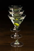 Tři sklenice Martini koktejl 