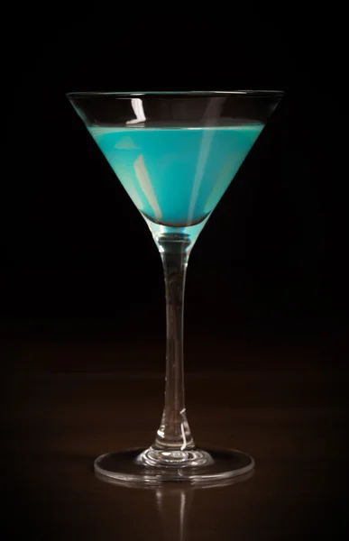 Glas voor zoete blue cocktail — Stockfoto
