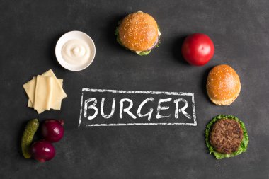 Hamburger eti pirzola ile. Yazıt maddeler