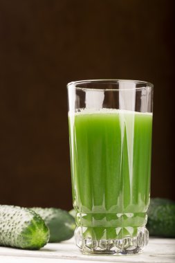 Salatalık suyu 