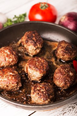 Kızarmış köfte 