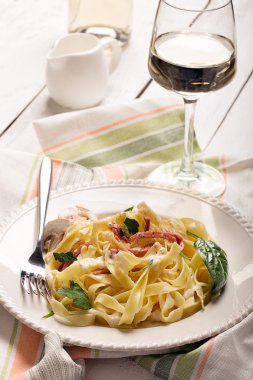 Lezzetli makarna Carbonara