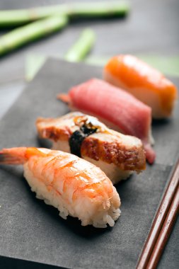geleneksel Japon suşi 