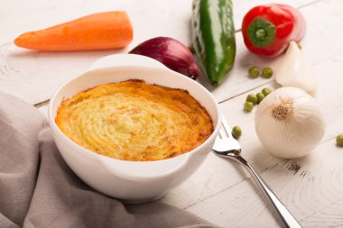 Etli börek patates ile