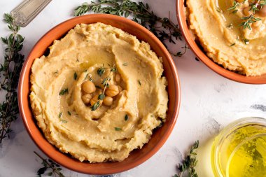 Geleneksel oryantal humus