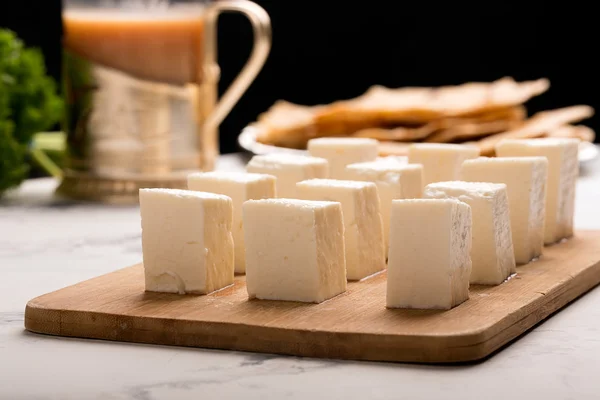 伝統的なインドのチーズのパン — ストック写真