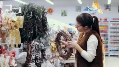 bir mağaza alışveriş kız