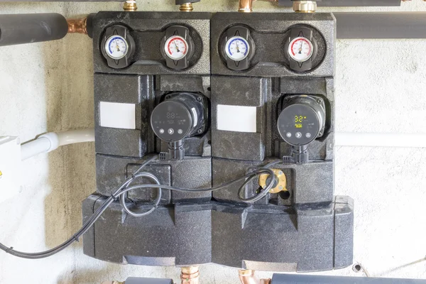 Sirkülasyon pompası enerji tasarrufu — Stok fotoğraf