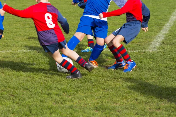 Fútbol partido de fútbol para niños —  Fotos de Stock