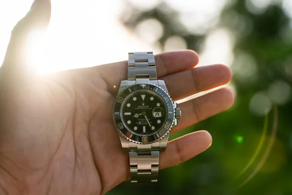 Бангкок Таиланд Июля 2019 Года Часы Rolex Submariner Оснащены Керамическим — стоковое фото