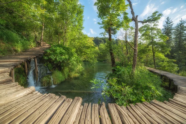 Paesaggio autunnale Laghi di Plitvice — Foto Stock