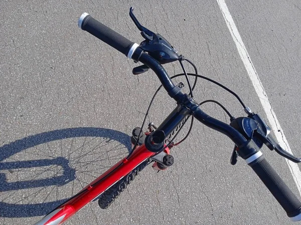 자전거는 끝까지 가지고 다니는 이동하는 친구이다 — 스톡 사진