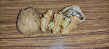 Duvar fıstığı, kuru cehennem yemeği. 