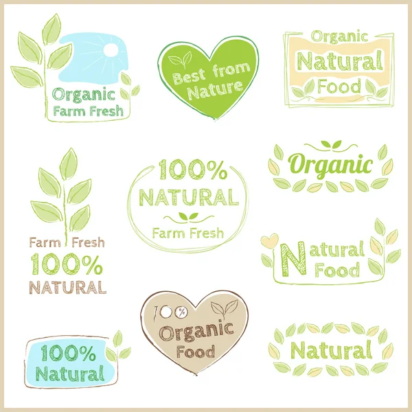 Organik olmayan kimya kalite ve adil ticaret garanti etiketi etiket amblemi etiket bitki meyve ve sebze için set — Stok Vektör