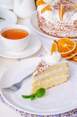 Katman pasta portakal ve çikolata ile