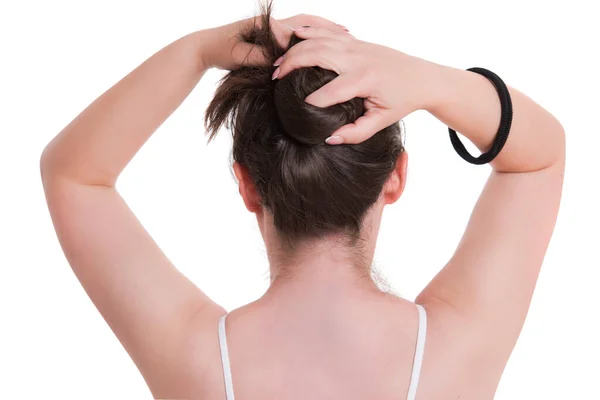 Mujer Con Pelo Largo Peine Sobre Fondo Blanco —  Fotos de Stock