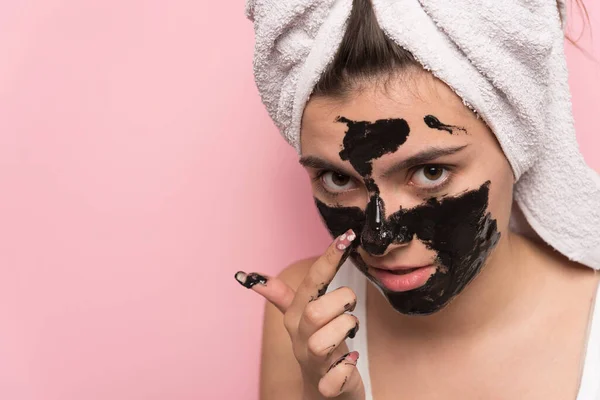 Beautiful Young Woman Facial Mask Face Towel Her Head Pink — Stock Photo, Image